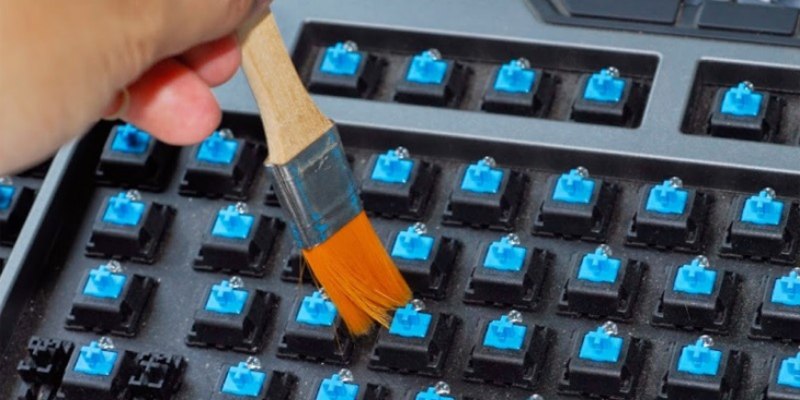 Cách Vệ Sinh Bàn Phím Máy Tính Laptop Sạch Bụi Bẩn